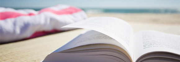 Leer libros en francés es una de las mejores formas de aprender este idioma