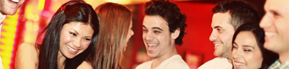 Aprender idiomas en un bar y conocer a nuevos amigos es posible