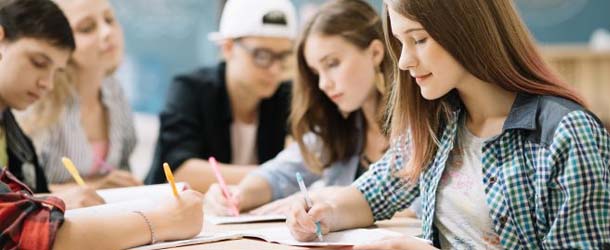 Conoce cómo conjugar los verbos pronominales en francés