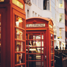 Comprueba que las instalaciones del centro de inglés son las adecuadas